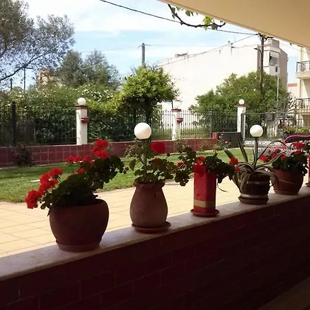 Artistic Comfy Apt +exotic Garden * Nea Michaniona